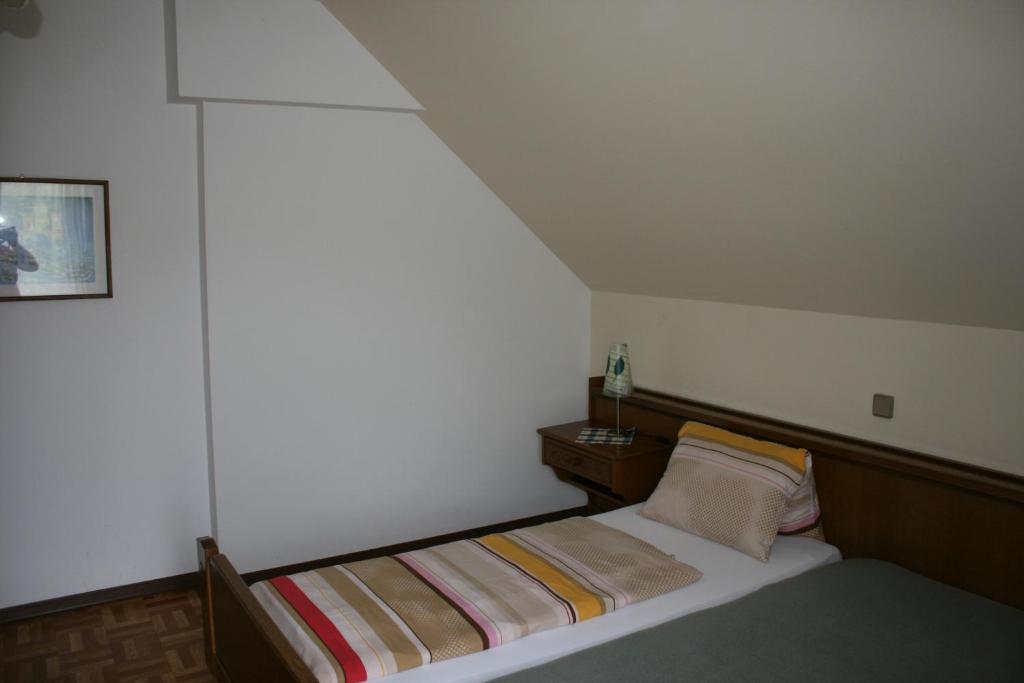 Gasthaus - Gaestehaus Schusterbauer Rein Ruang foto